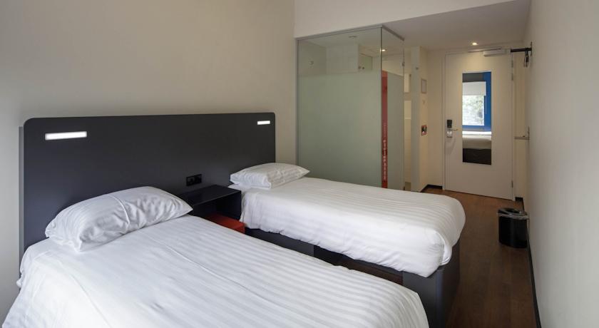 easyHotel Rotterdam City Centre