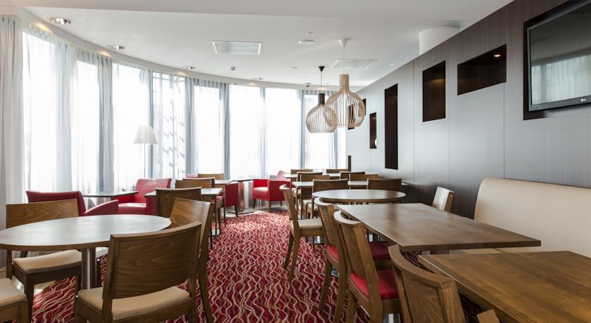 Hampton by Hilton Amsterdam Airport Schiphol Hampton by Hilton Amsterdam Airport Schiphol