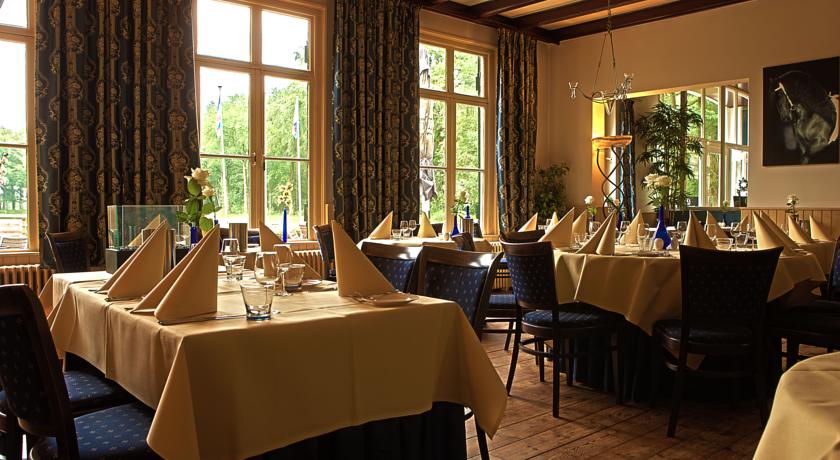 Hotel Restaurant `de Oorsprong´ Hotel Restaurant `de Oorsprong´