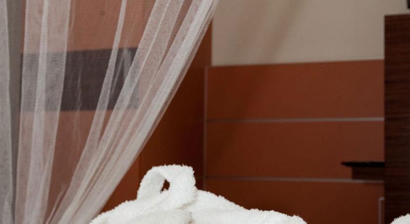 Linge Hotel Elst Linge Hotel Elst