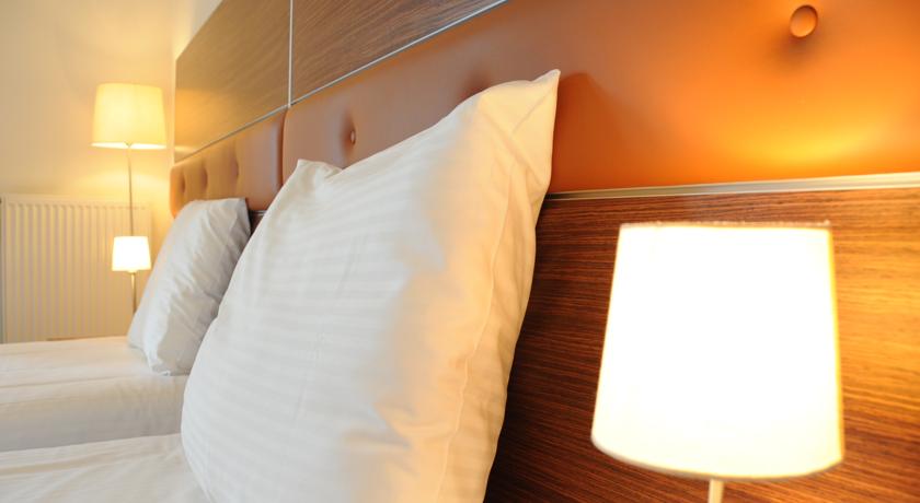 Linge Hotel Elst Linge Hotel Elst