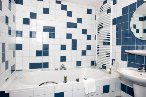 Linge Hotel Elst Linge Hotel Elst