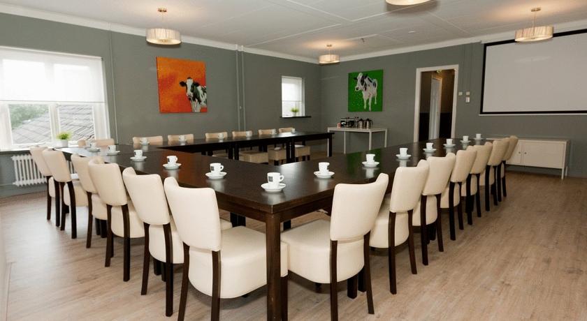 Linge Hotel Elst Linge Hotel Elst