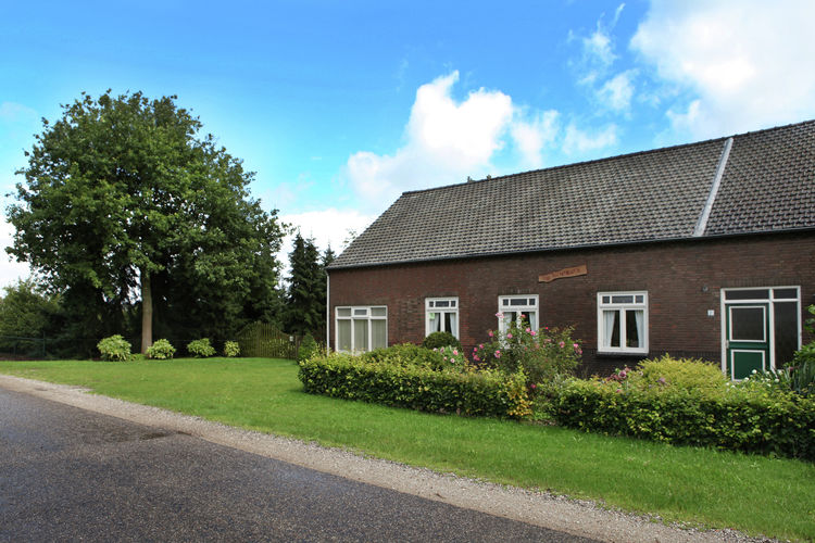 Bij Moeke\'s Bij Moeke\'s